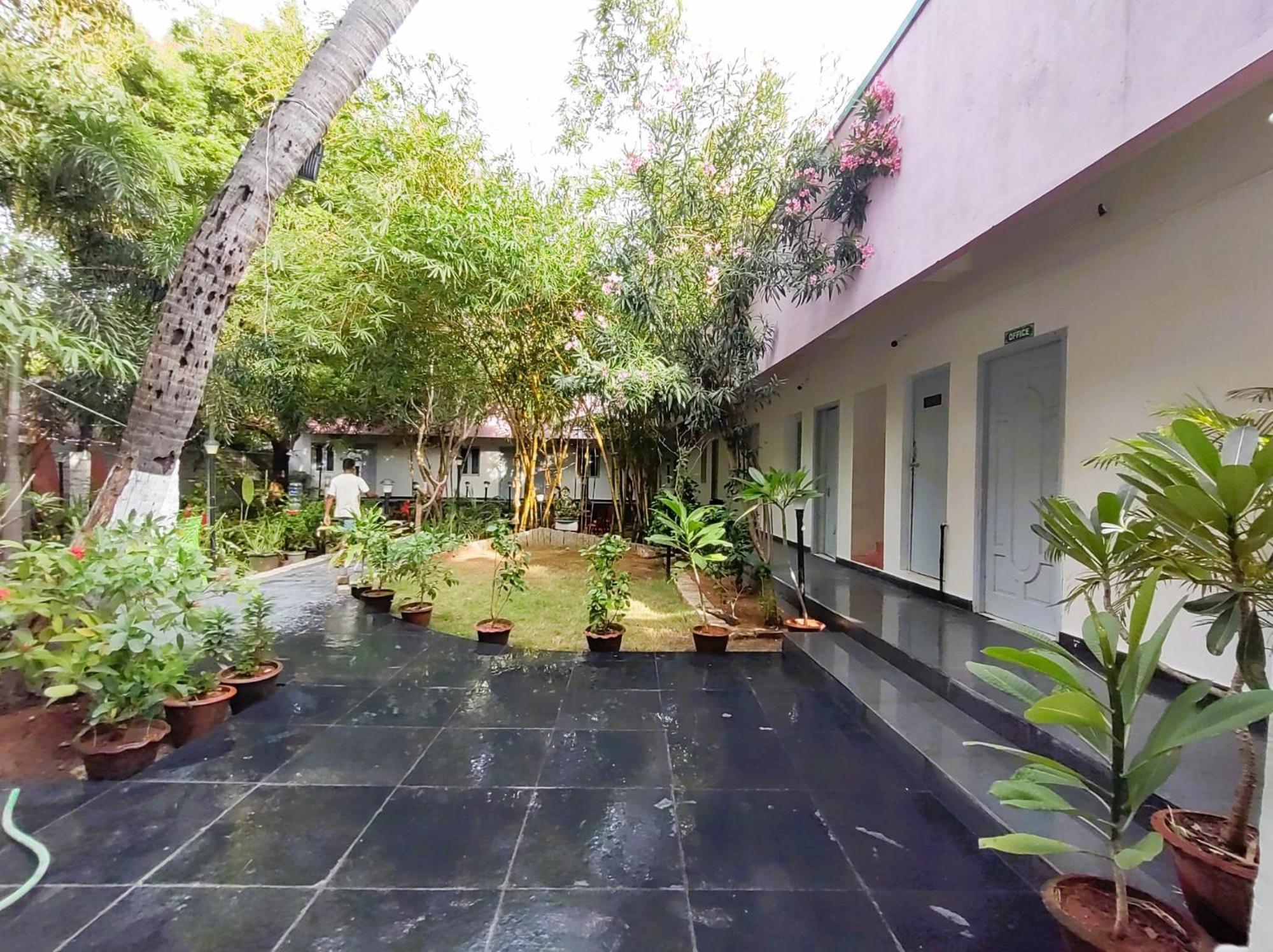 The Well Beach Side Guest House Auroville Exterior foto